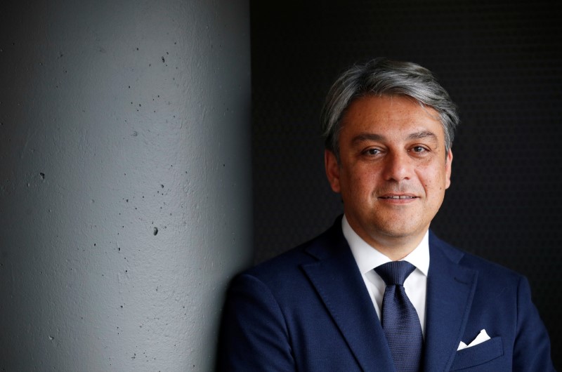 © Reuters. SEAT President and CEO Luca de Meo poses during an interview at the SEAT car factory in Martorell