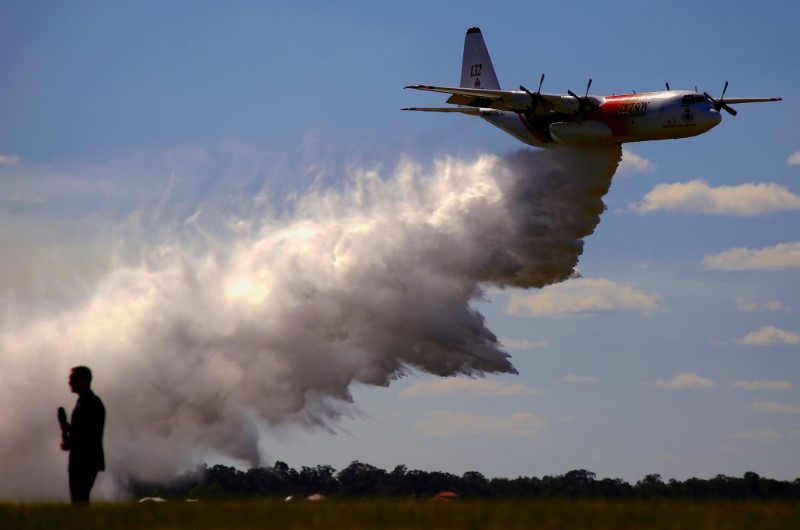 Un avión cisterna canadiense se estrella mientras luchaba contra incendios en Australia