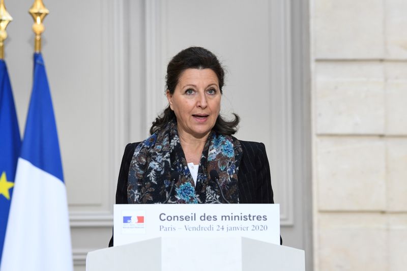 © Reuters. فرنسا تعلن أول حالتي إصابة مؤكدتين بفيروس كورونا في أوروبا