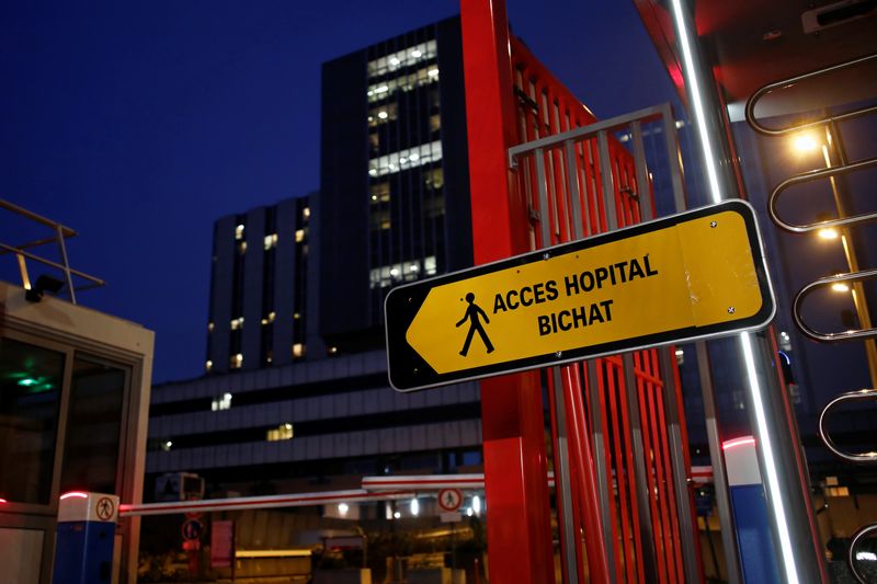 © Reuters. CORONAVIRUS: LES PATIENTS HOSPITALISÉS EN FRANCE VONT "TRÈS BIEN"
