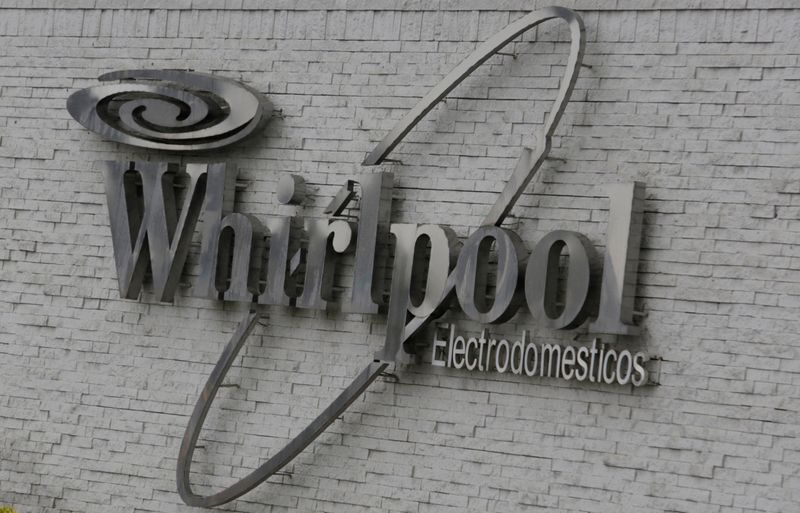 Whirlpool отчиталась о превысившей прогнозы прибыли за счет повышения цен, снижения расходов