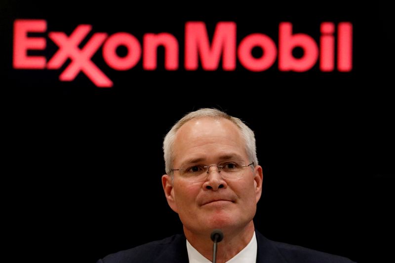 © Reuters. Darren Woods, Chairman & CEO, Exxon Mobil Corporation attends a news conference at the NYSE