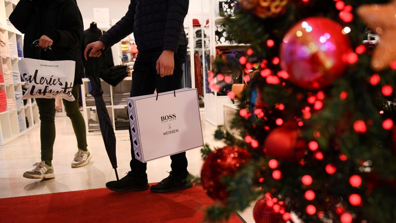 La confianza de los consumidores alemanes mejora contra pronóstico en enero