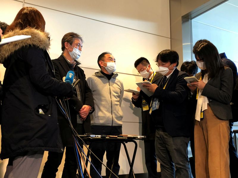 Llega a Japón un avión de rescate de Wuhan con cinco personas enfermas