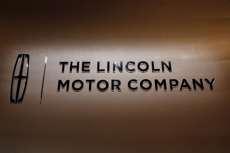 Ford's Lincoln to partner with Rivian to make electric vehicles