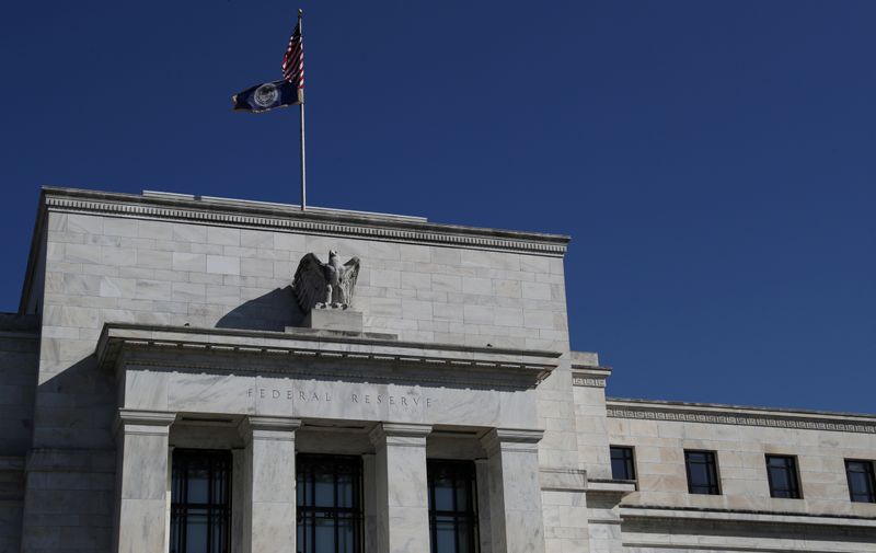 © Reuters. us-buFILE PHOTO: Federal Reserve Board building on Constitution Avenue is pictured in Washington