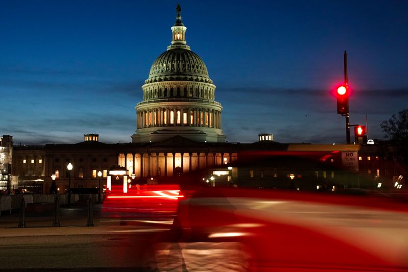 Democratas e republicanos se preparam para disputa sobre testemunhas em julgamento de Trump