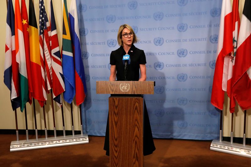 © Reuters. السفيرة الأمريكية بالأمم المتحدة تحذر الفلسطينيين من معارضة خطة السلام