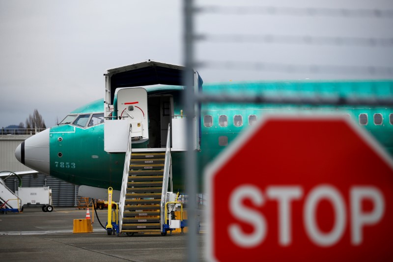 © Reuters. FILE PHOTO: Boeing 737 Max aircraft at Boeing's 737 Max production facility in Renton