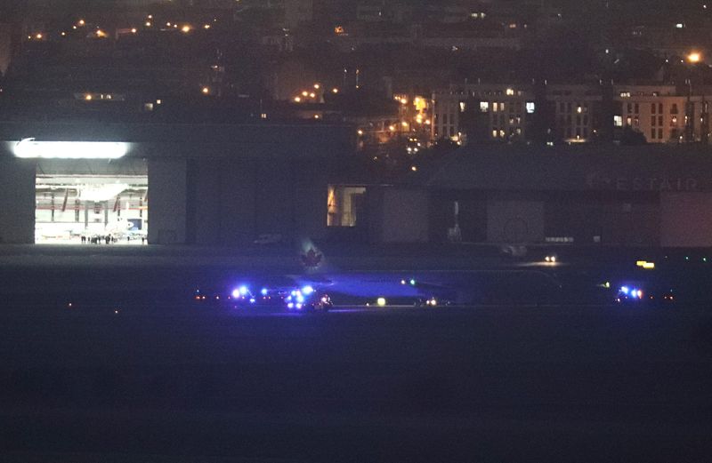 エア・カナダ機、エンジン故障でマドリード空港に緊急着陸