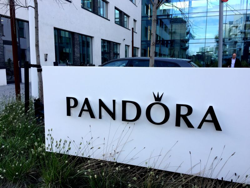 Jewelry maker Pandora sees continued sales decline in 2020