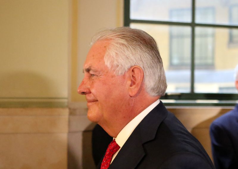 © Reuters. Rex Tillerson, former chairman and CEO of Exxon Mobil and former U.S. Secretary of State, leaves New York State Supreme Court in the Manhattan borough of New York City