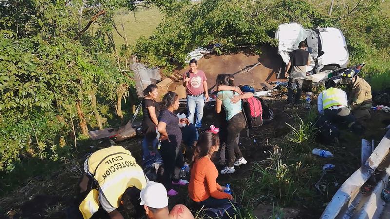 One dead, 81 injured in Mexico after truck ferrying migrants overturns