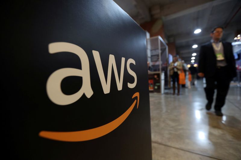 © Reuters. The logo of Amazon Web Services (AWS) is seen during the 4th annual America Digital Latin American Congress of Business and Technology in Santiago
