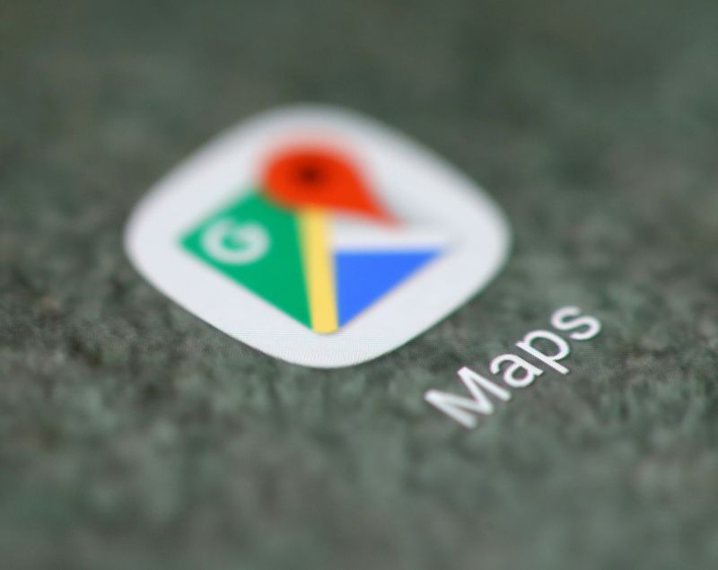 © Reuters. FOTO DE ARCHIVO: El logo de la aplicación de Google Maps se ve en un smartphone en esta ilustración tomada el 15 de septiembre de 2017