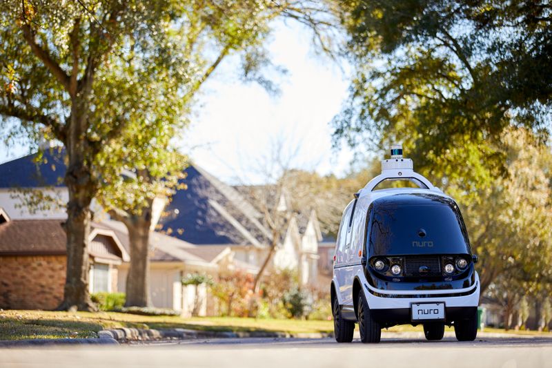 Pizza-toting robots: U.S. lets Nuro deploy driverless delivery vehicles