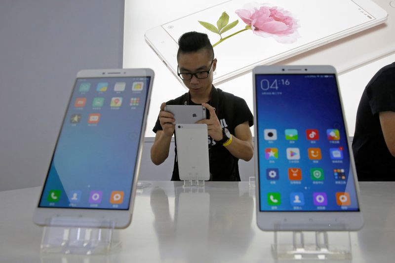 EXCLUSIVO-Gigantes chinesas de dispositivos móveis se unem para enfrentar Play Store, do Google