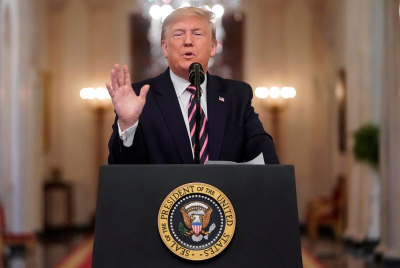 © Reuters. El presidente de los Estados Unidos, Trump, entrega una declaración sobre su absolución en la Casa Blanca en Washington