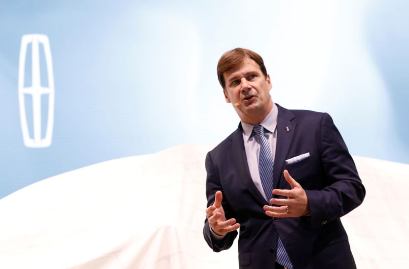 © Reuters. FILE PHOTO: Ford's Jim Farley speaking at the New York Auto Show