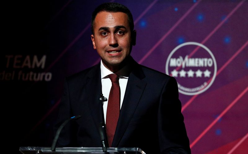 © Reuters. Il Ministro degli Esteri italiano Luigi di Maio durante una conferenza stampa a Roma.