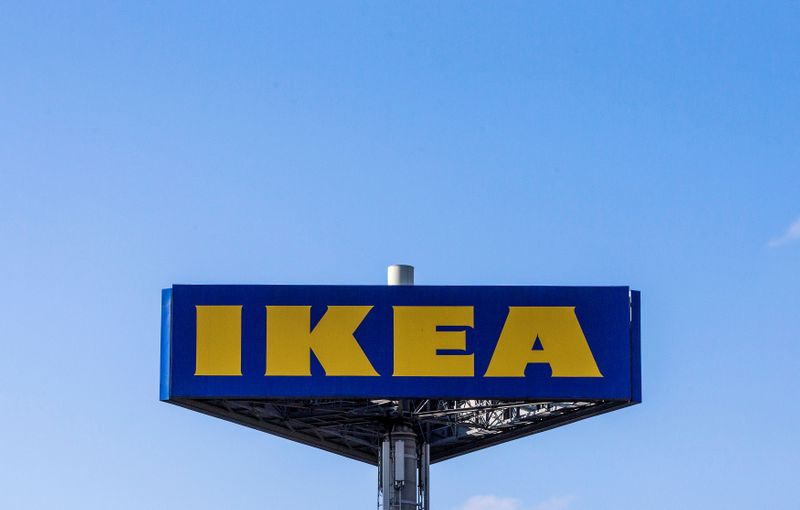 © Reuters. FILE PHOTO: The logo of Ikea is seen outside the Ikea Concept store, run by Inter Ikea brand and concept in Delft