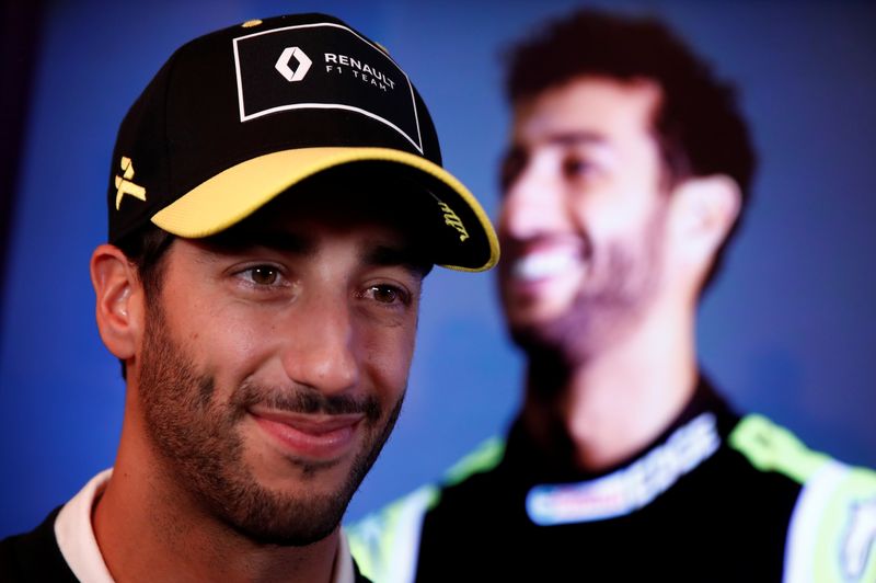 Motor racing - Ricciardo starts the season on a team-bonding mission at Renault