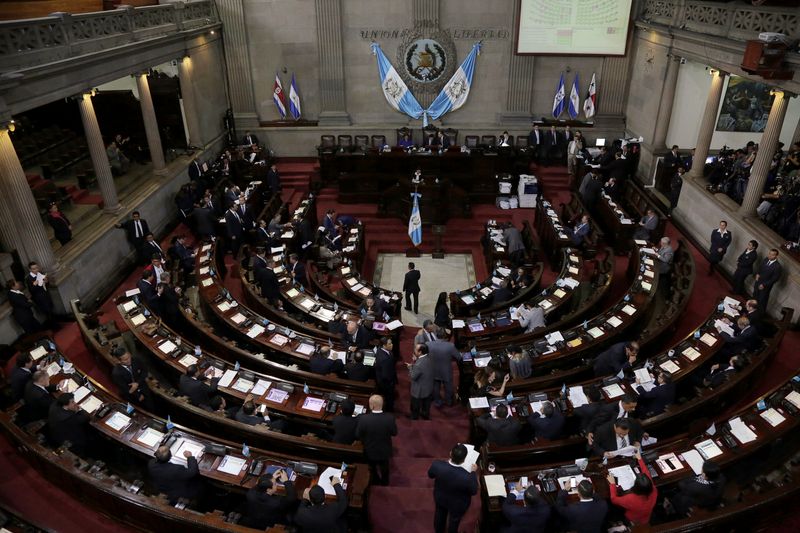 Guatemala limitará el trabajo de las ONG y dejará su disolución a merced del Estado