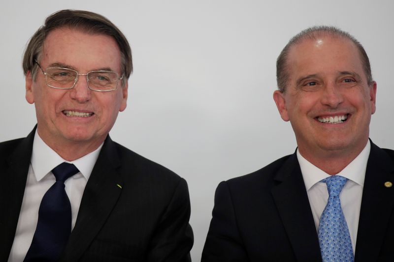 Bolsonaro anuncia general Braga Netto na Casa Civil e Onyx no Ministério da Cidadania