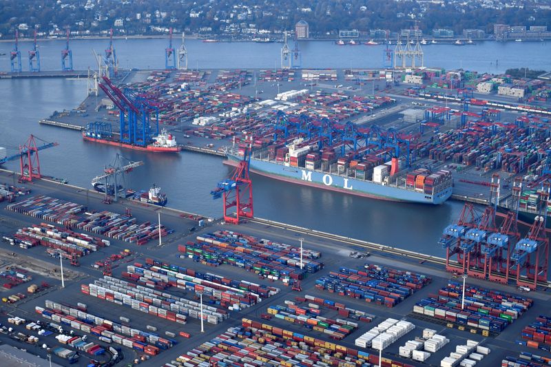 © Reuters. Aerial view of a container terminal in the port of Hamburg
