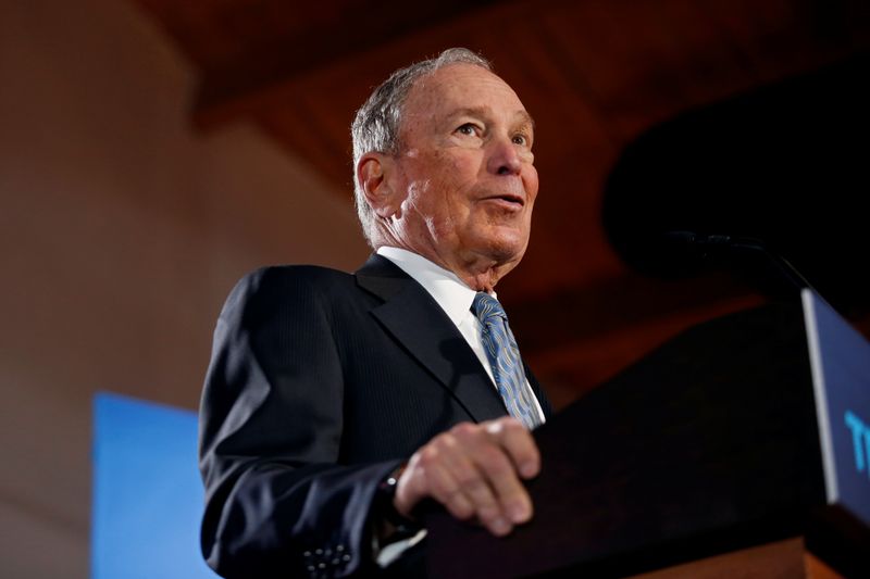 © Reuters. Democratic presidential candidate Michael Bloomberg attend a campaign event in Chattanooga
