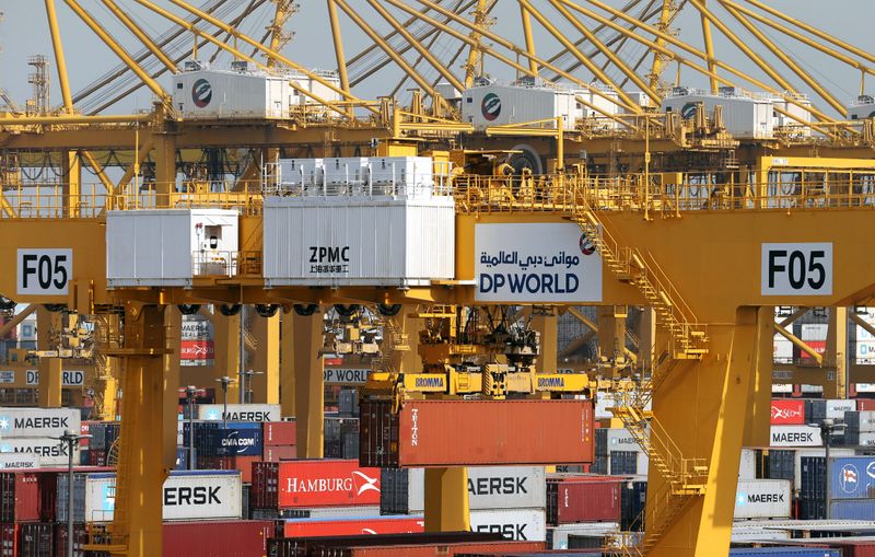 © Reuters. FILE PHOTO: General view of a stock yard of DP World's fully automated Terminal 2 at Jebel Ali Port in Dubai