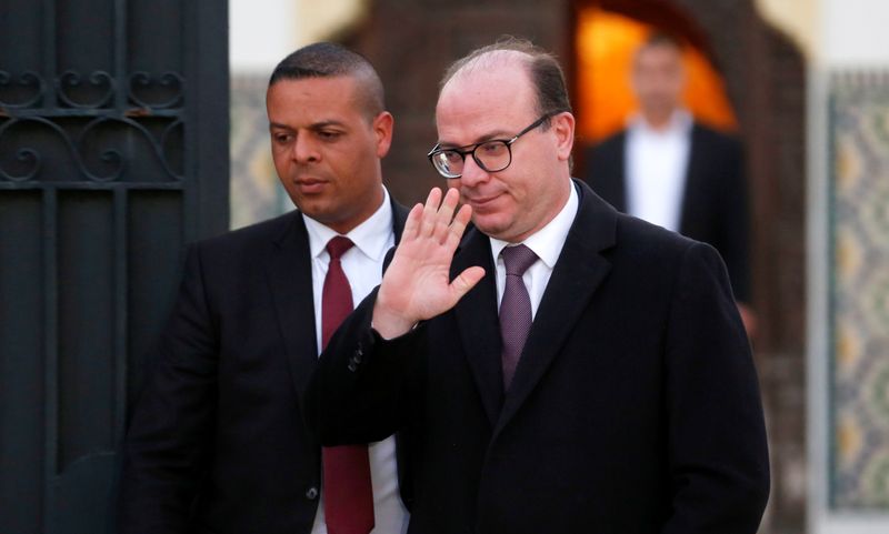 © Reuters. رئيس الحكومة التونسي المكلف إلياس الفخفاخ يعرض حكومته على الرئيس سعيد