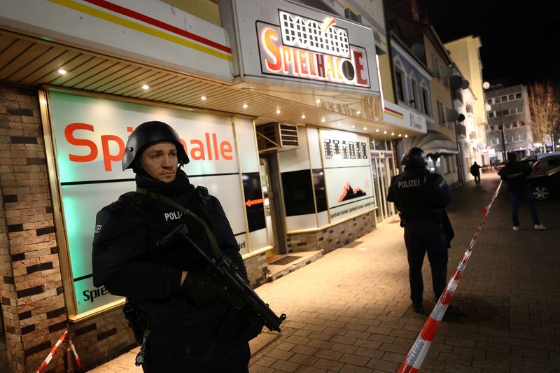 © Reuters. العثور على شخص يشتبه بأنه قتل 9 أشخاص في ألمانيا ميتا بمنزله