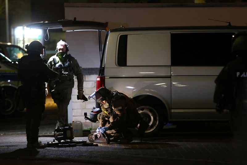 Allemagne: Neuf morts dans une double fusillade près de Francfort