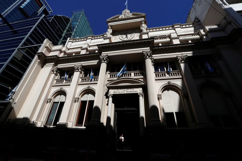 Argentina, debito &quot;insostenibile&quot;, timori di default - Fmi