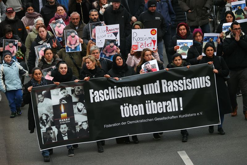 © Reuters. Vigil for the victims of a shooting, in Hanau, near Frankfurt