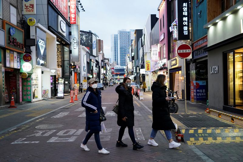 韓国、新型ウイルス感染者204人に増加　死者も計2人に