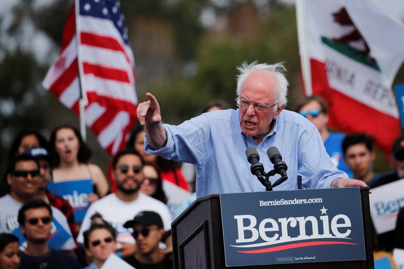 Autoridades dos EUA dizem ao democrata Sanders que Rússia tenta ajudar sua campanha, segundo Washington Post