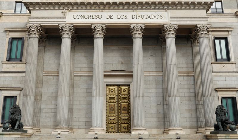 Spain changes deficit law in first legislative win for left-wing coalition