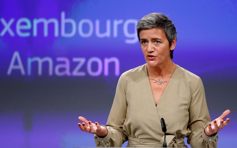 © Reuters. FILE PHOTO: EU Competition Commissioner Vestager holds a news conference in Brussels