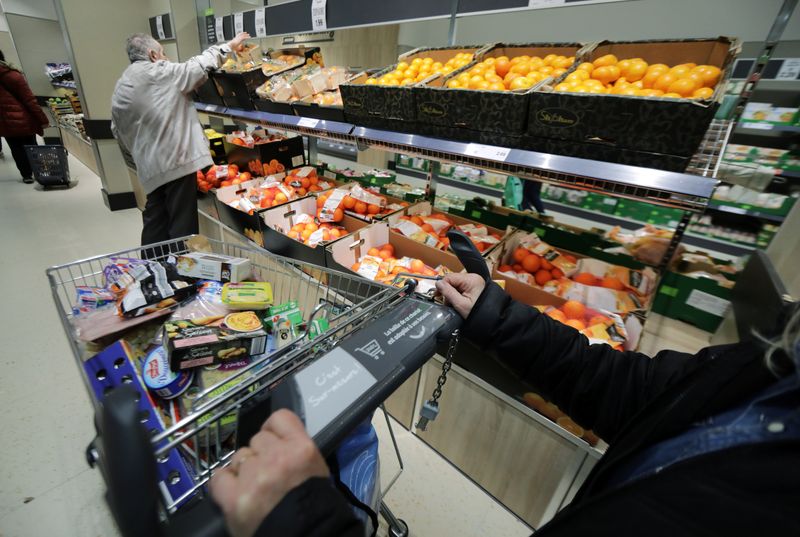 © Reuters. ユーロ圏消費者物価、2月速報値は前年比＋1.2％に減速
