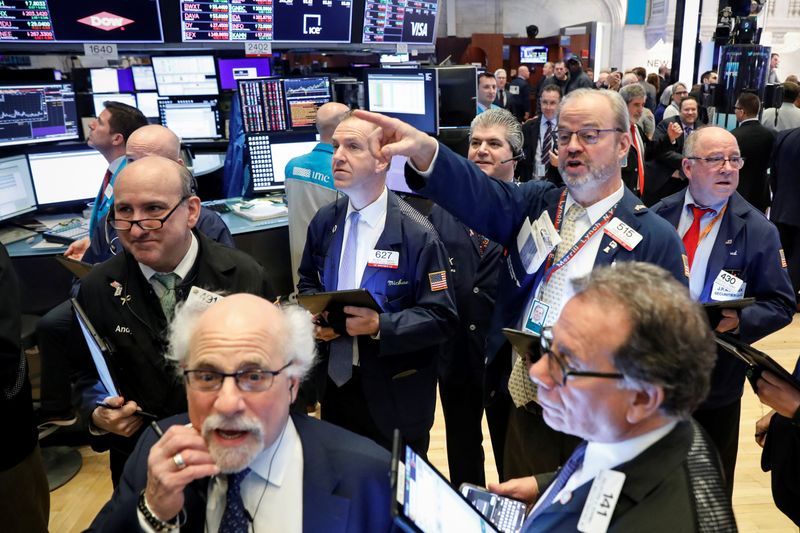 Wall Street não se convence com corte emergencial de juros do Fed