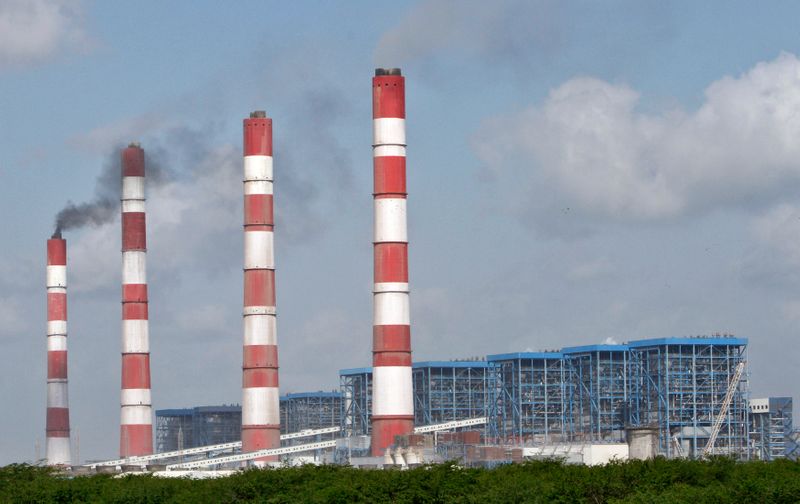 © Reuters. General view of Adani Power Company thermal power plant is pictured at Mundra in Gujarat