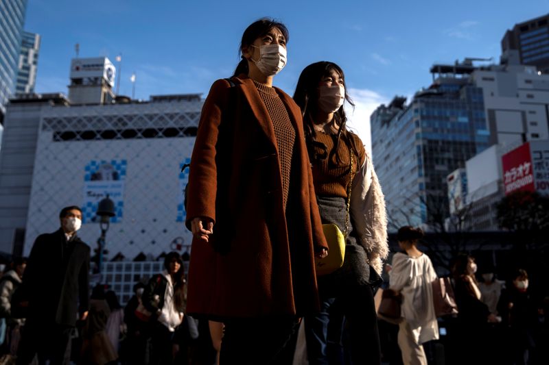 Llegan a mil los contagios de coronavirus en Japón, que prevé seguir adelante con las Olimpiadas