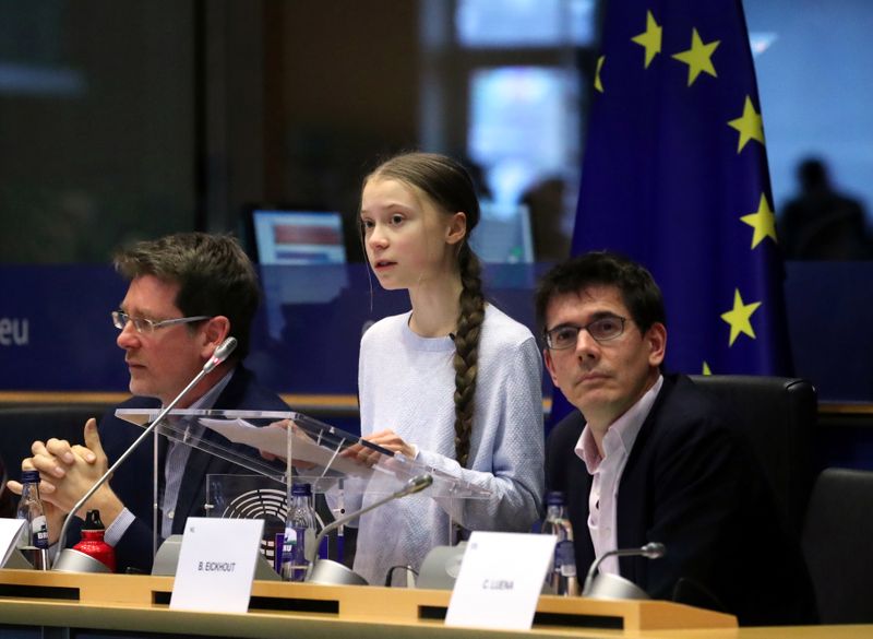 UE apresenta lei climática classificada por Greta Thunberg de &quot;rendição&quot;