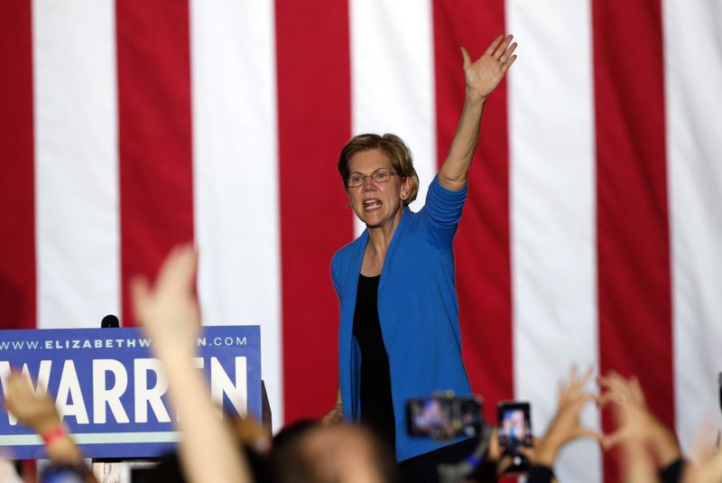 © Reuters. Foto de archivo de la precandidata demócrata a la presidencia de Estados Unidos Elizabeth Warren en un mitin del Supermartes en Detroit, Michigan, EEUU.