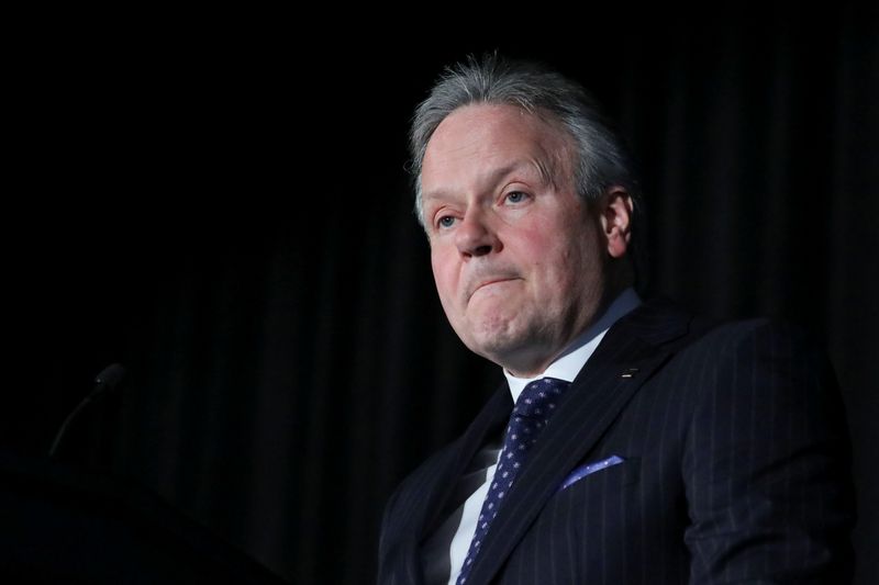 © Reuters. Bank of Canada Governor Stephen Poloz gives an economic progress report during a speech in Toronto