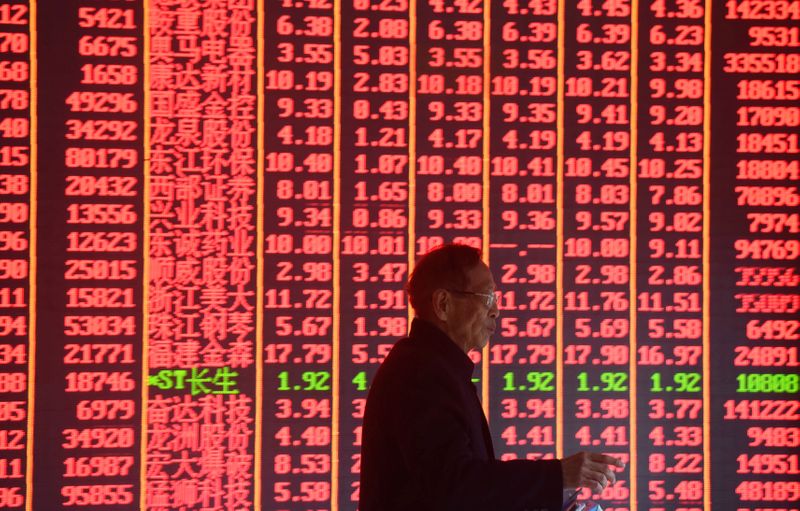 © Reuters. 中国の証券会社、2月の利益急増　景気支援策が追い風に