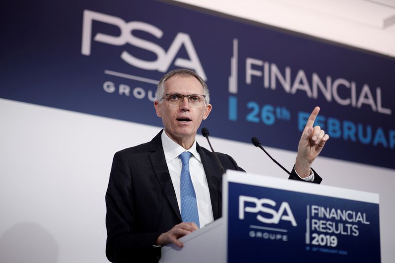 © Reuters. FILE PHOTO: Carlos Tavares, chief executive officer of PSA Group, speaks during the annual results news conference at their headquarters in Rueil-Malmaison, near Paris
