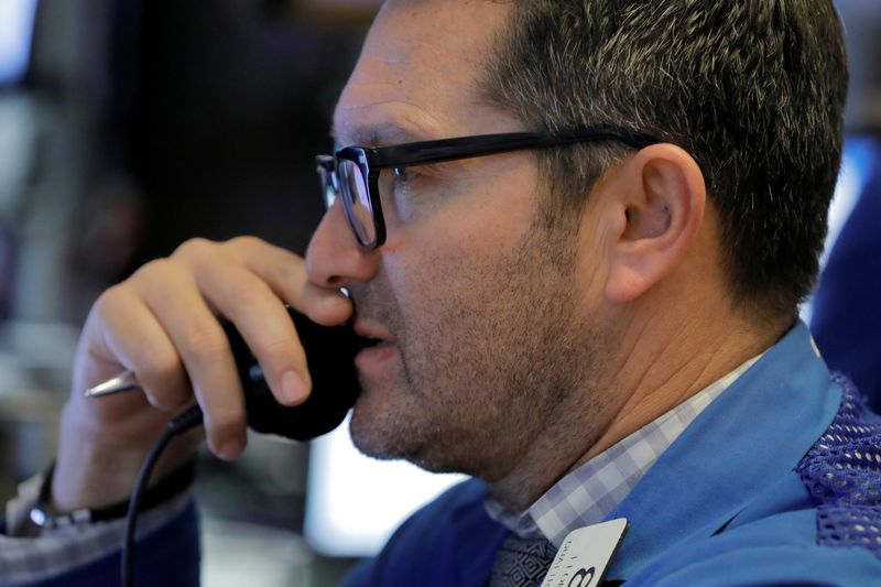 Investidores fogem de Wall Street e buscam abrigo em ativos seguros